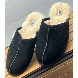 UGG Men's Scuff Slippers Black Suede Scuffs 1101111 Size 10